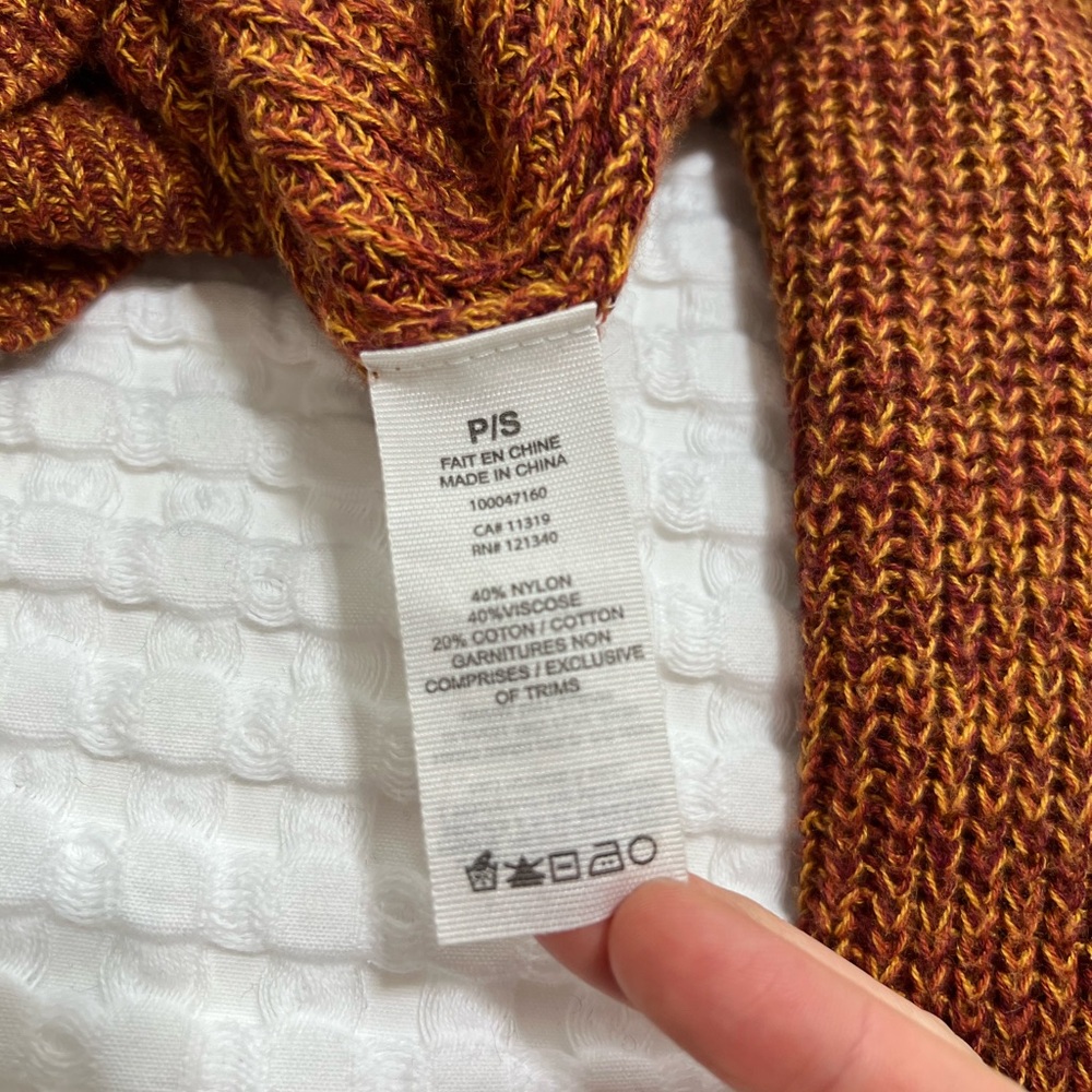 Garage Burnt Orange Fall Knit Cropped Sweater - Picture 4 of 9